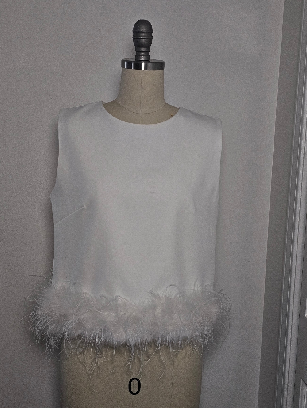 NEW! Jessie Liu Feather-Hem White Sleeveless Top